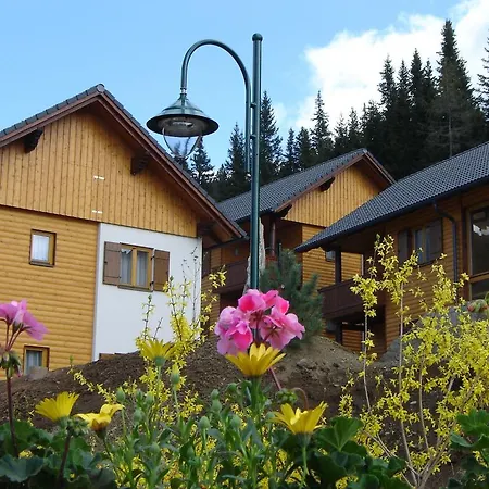 Üdülőpark Monarchia Park
