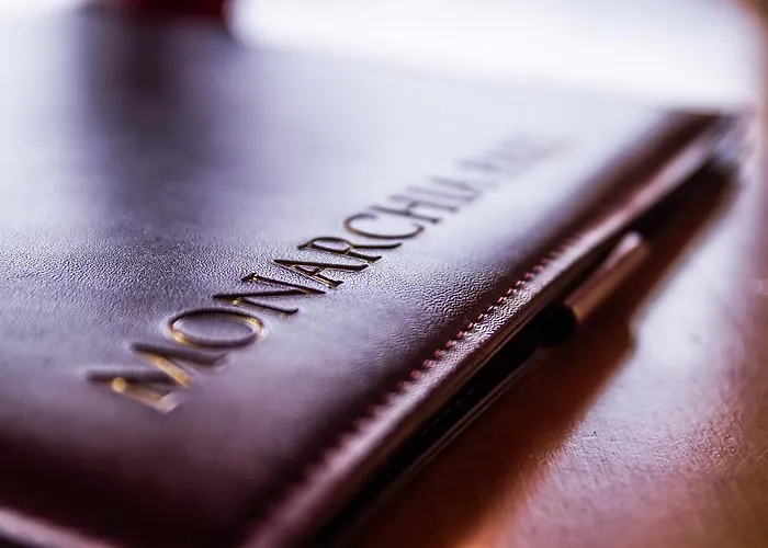 假日公园 Monarchia Park 3*